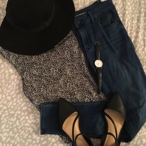 Forever 21 black & white patterned shirt